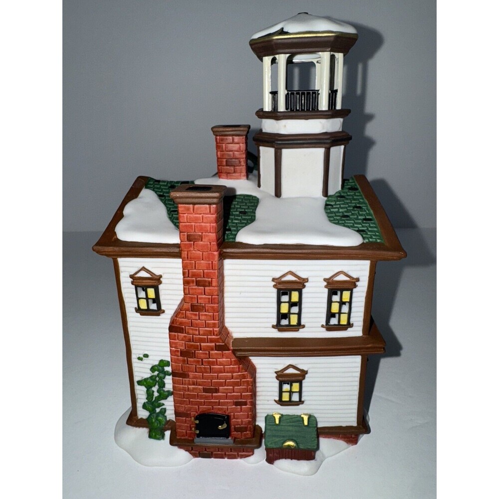 Dept 56 New England Village  "Woodbridge Townhall" Christmas Village 56.56670 - Picture 4 of 12